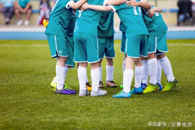 78岁传奇门将吉米·里默逝世，曼联与维拉的荣耀见证者